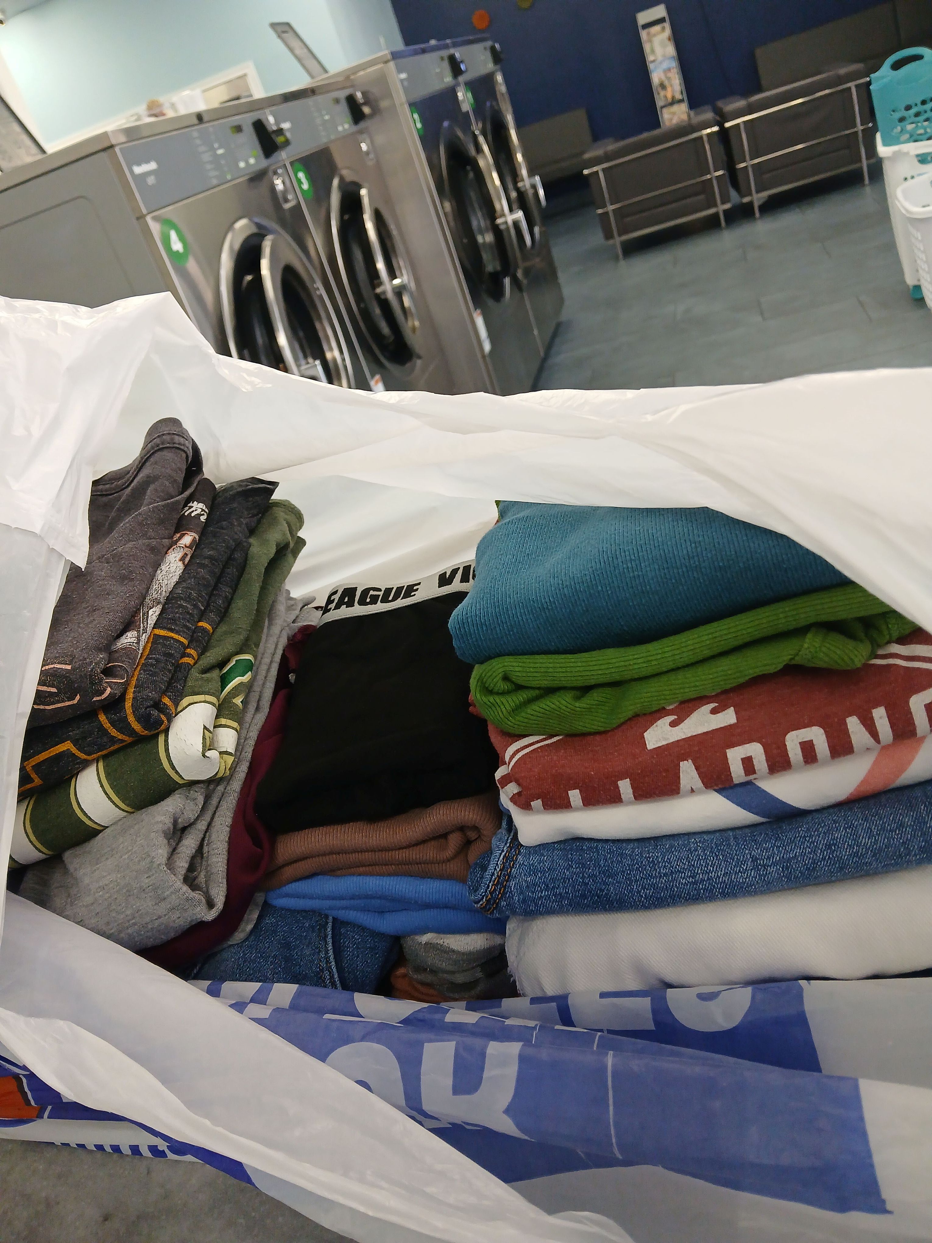 Bagged Laundry 3.26 (1)